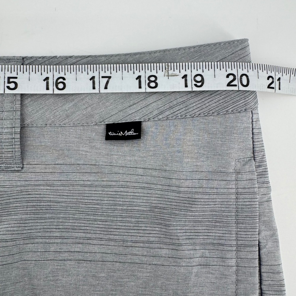 TravisMathew Golf Shorts Mens 38 Grey Striped Performance Stretch Activewear - Picture 5 of 7